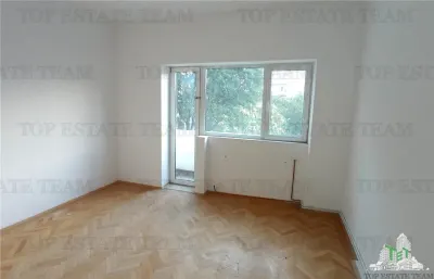 Apartament 3 camere de vanzare, zona Armeneasca - foto 4
