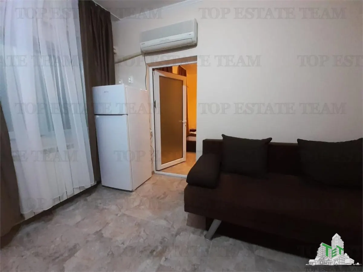 Vila moderna + casa renovata cu 2 apartamente si teren generos  -  Palazu Mare , Constanta - foto 14