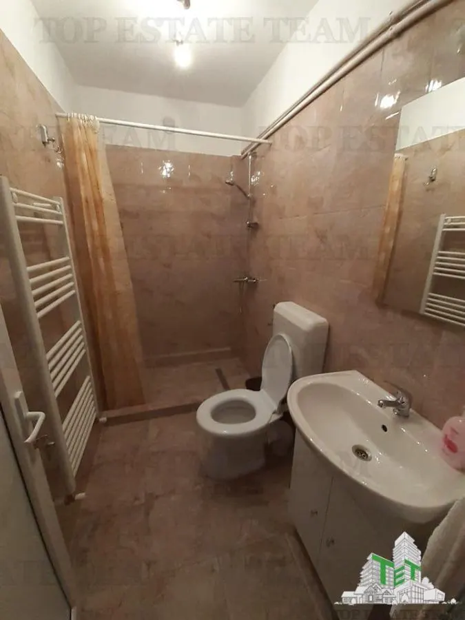Vila moderna + casa renovata cu 2 apartamente si teren generos  -  Palazu Mare , Constanta - foto 17