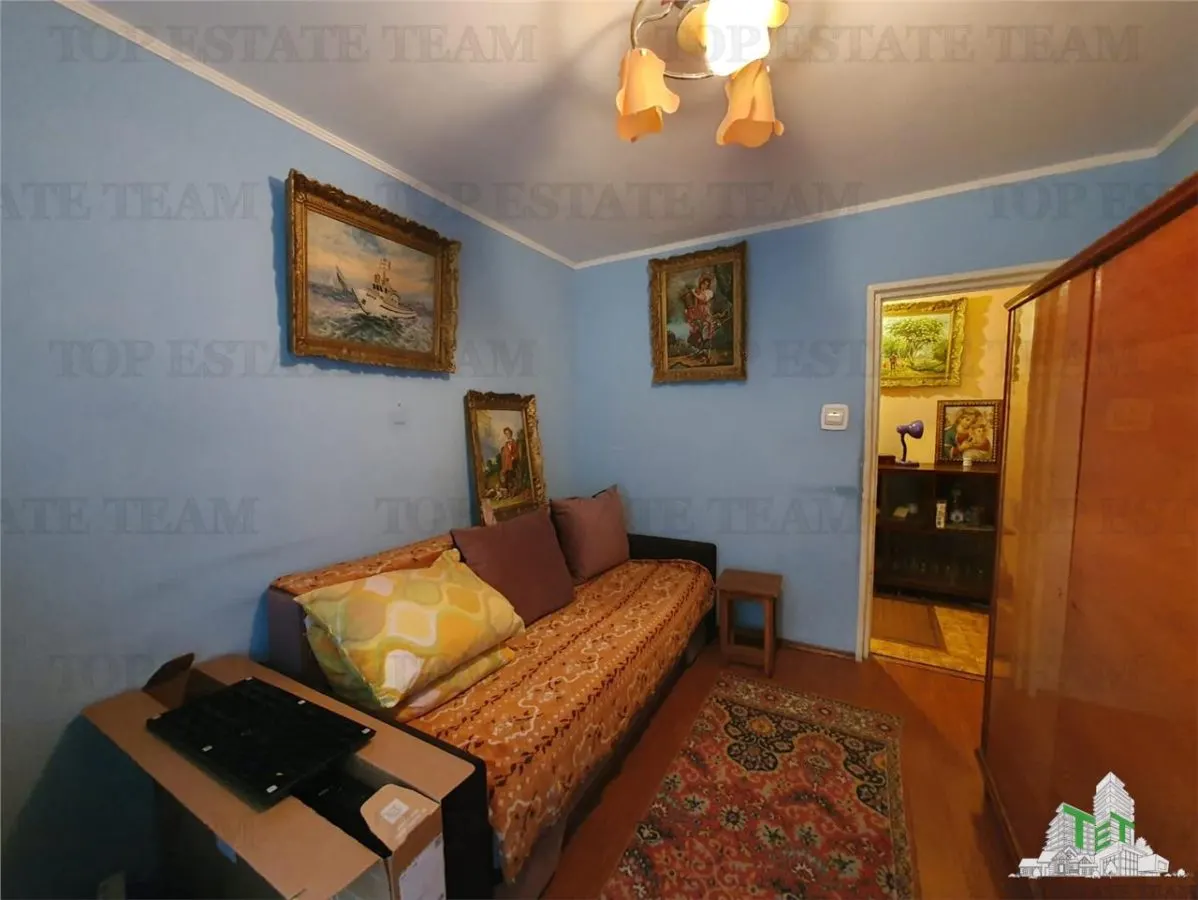 Apartament 2 camere  decomandat si beci  Brotacei Constanta - foto 8