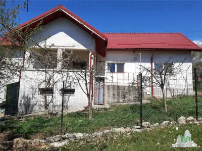 Vila cocheta de vanzare intr-o zona de basm langa Horezu in Bogdanesti (Tomsani) - foto 2