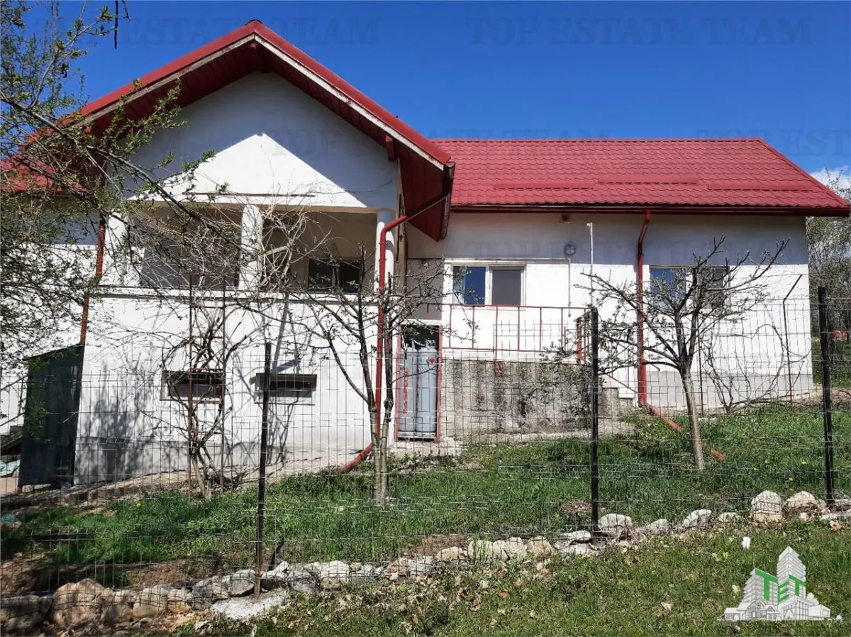 Vila cocheta de vanzare intr-o zona de basm langa Horezu in Bogdanesti (Tomsani) - foto 2