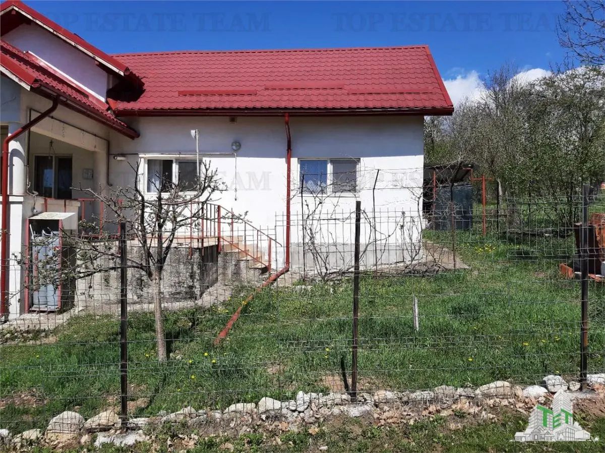Vila cocheta de vanzare intr-o zona de basm langa Horezu in Bogdanesti (Tomsani) - foto 3