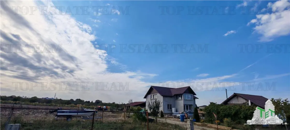 Ferma 3,3ha, din care 2,5ha intravilan, vila 7 camere, D+P+E+M, casa pentru muncitori, grajd animale, livada, culturi porumb si grau, PODISOR/GIURGIU - foto 1