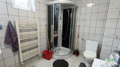Vila individuala Otopeni cu curte generoasa - Potential ridicat! - foto 11