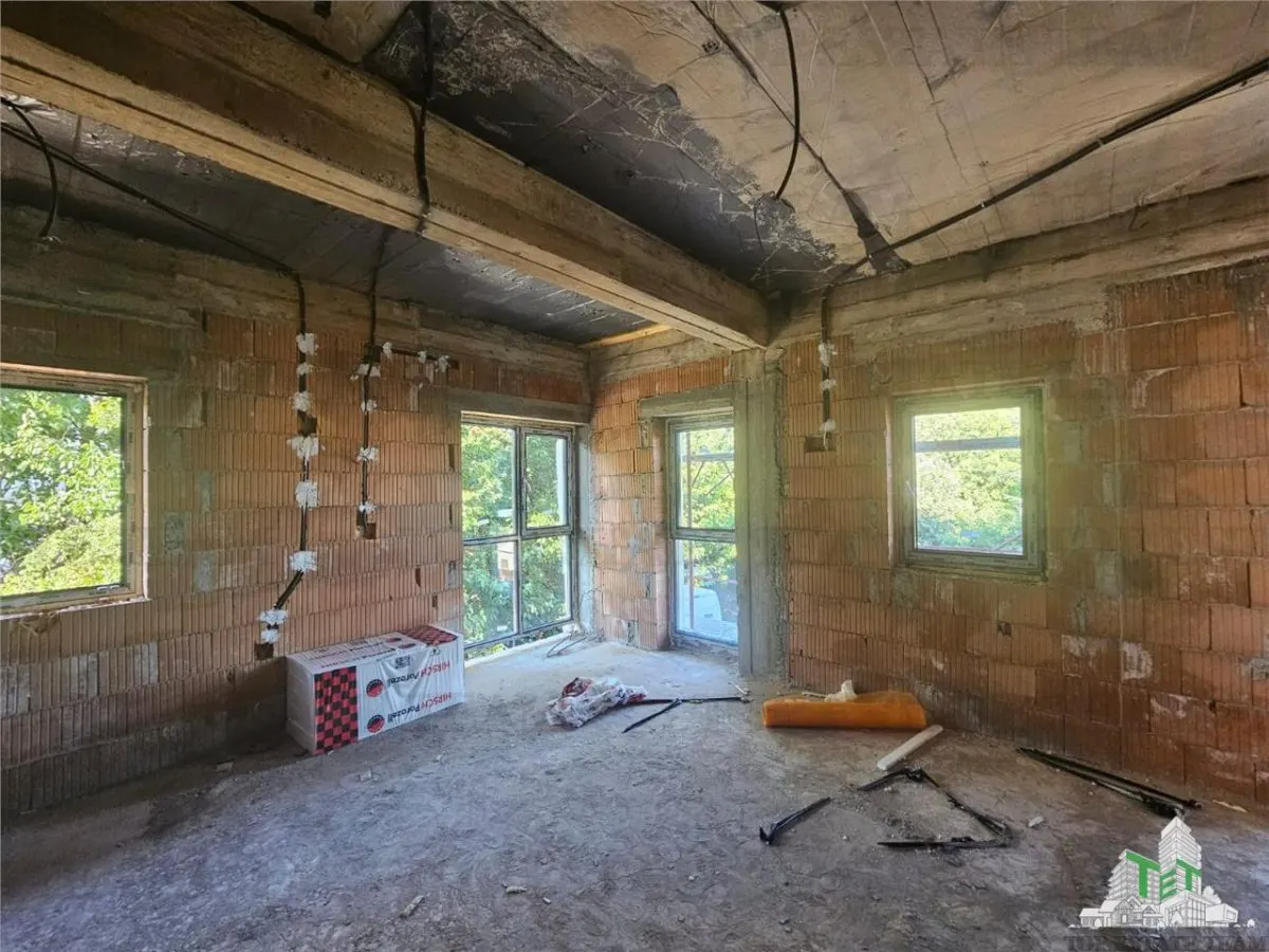 Apartament 3 camere bloc boutique metrou Gorjului - foto 1