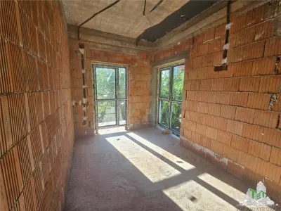 Apartament 3 camere bloc boutique metrou Gorjului - foto 5