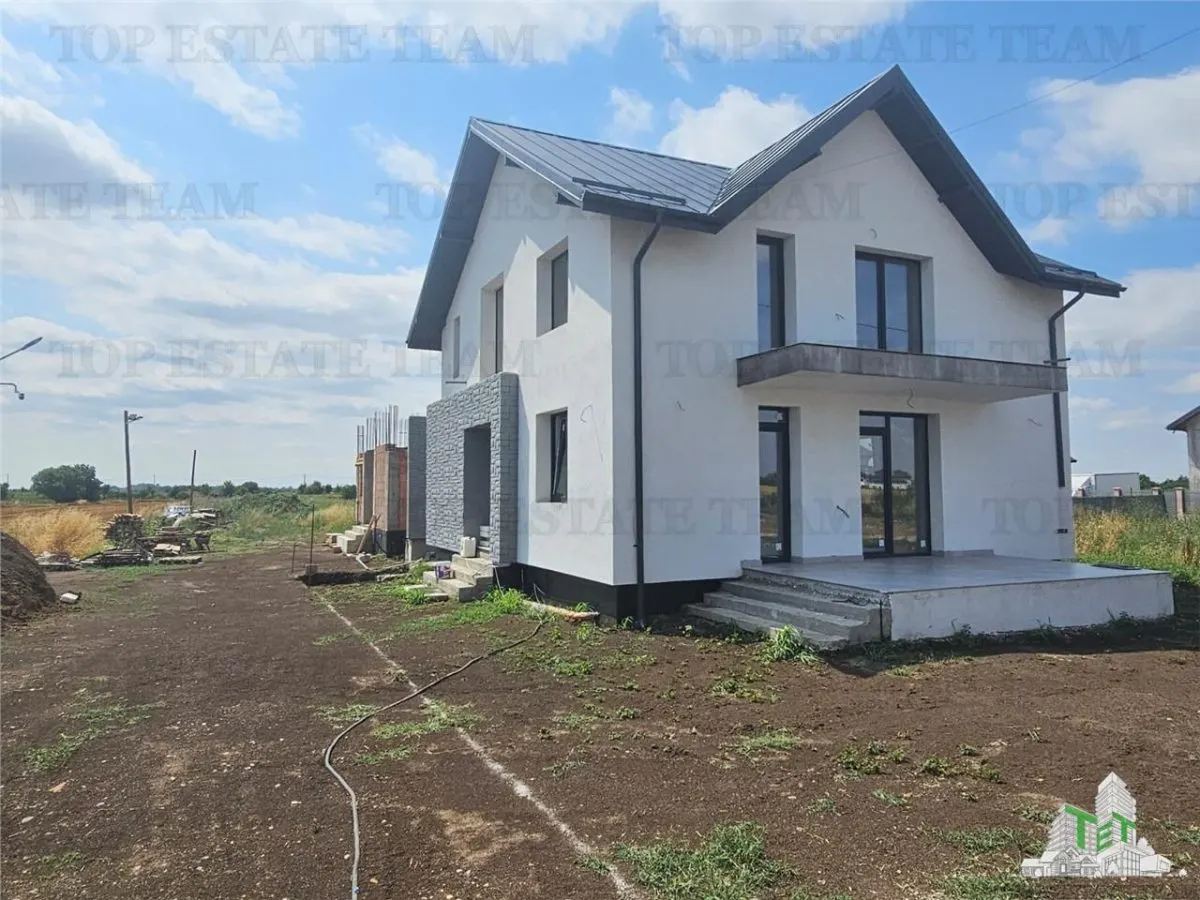 Vila premium 4 camere cu garaj in Ciorogarla (posibilitate rate) - foto 1
