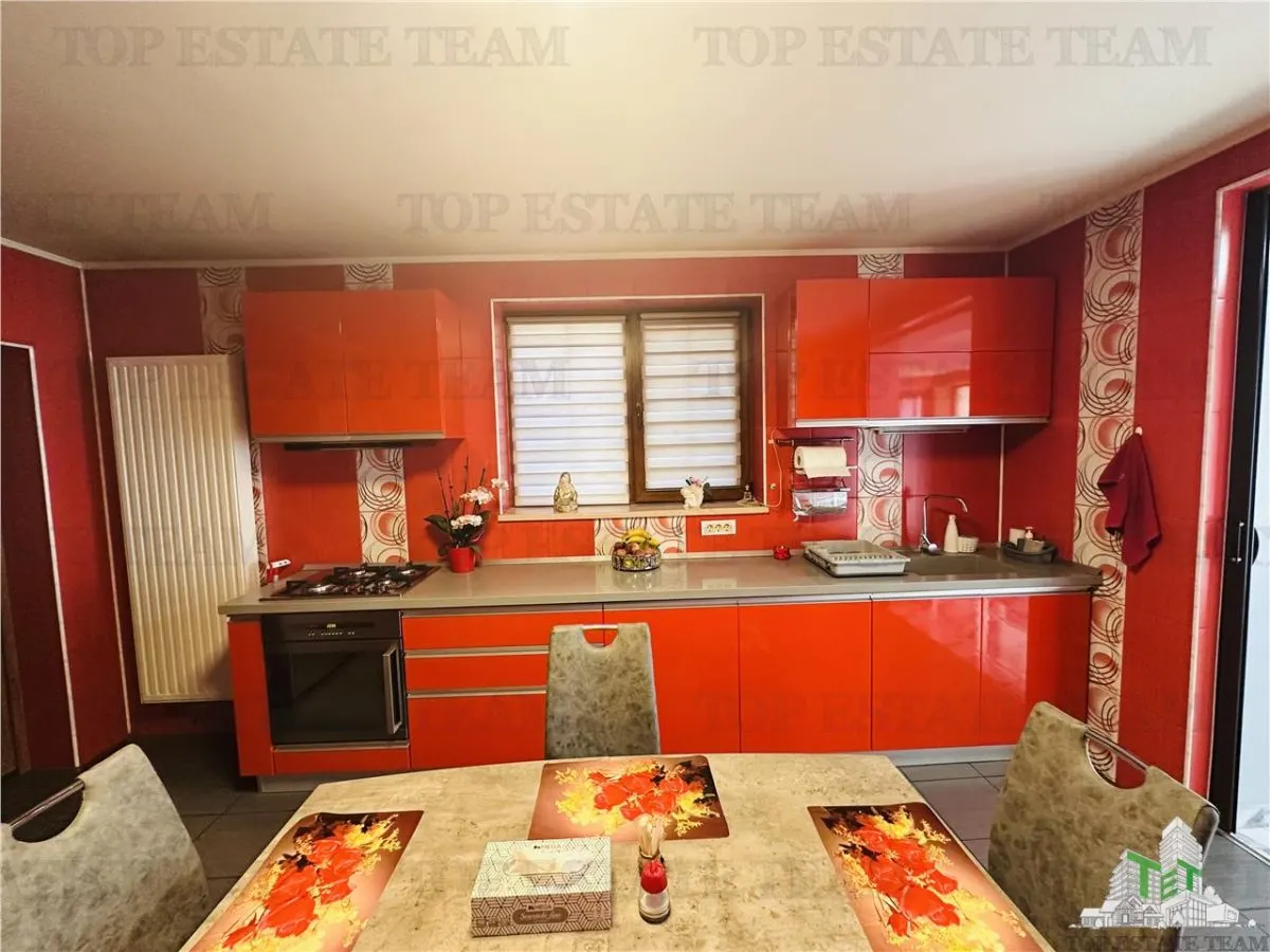 SUPER PROPRIETATE, vila 310 mp construiti, 1000 mp teren PADUREA ROSU - foto 14