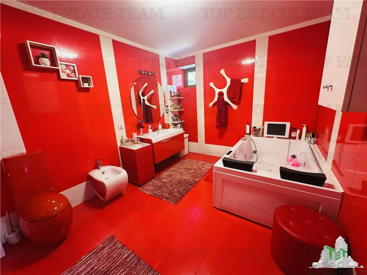 SUPER PROPRIETATE, vila 310 mp construiti, 1000 mp teren PADUREA ROSU - foto 22