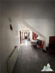 Casa Individuala cu Teren 1300 mp in Corbeanca - Petresti - foto 10