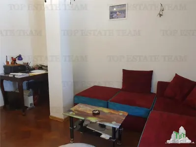 Spatiu extins central Liceul Mircea si Mare Constanta - foto 6