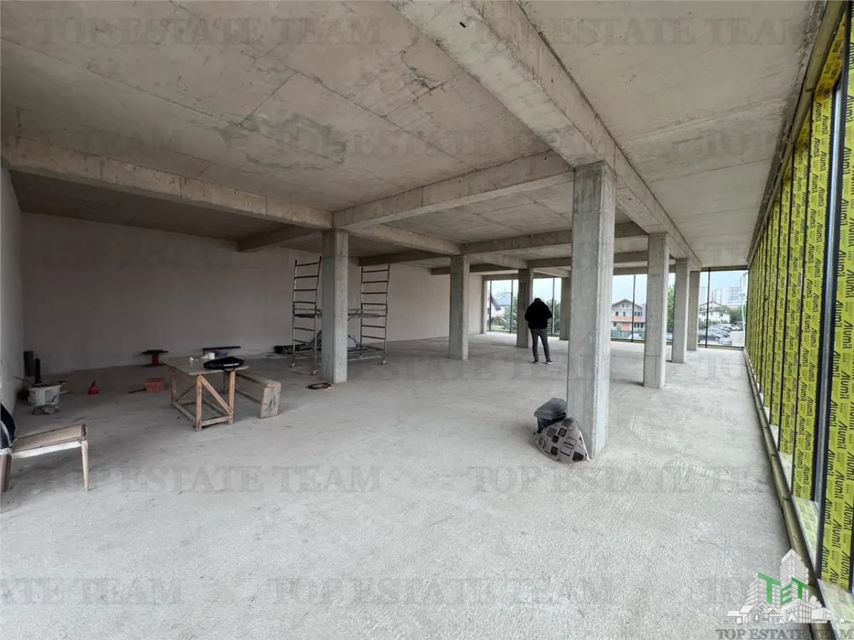 Spatiu comercial de inchiriat + parcari in Bragadiru,Ilfov - foto 1
