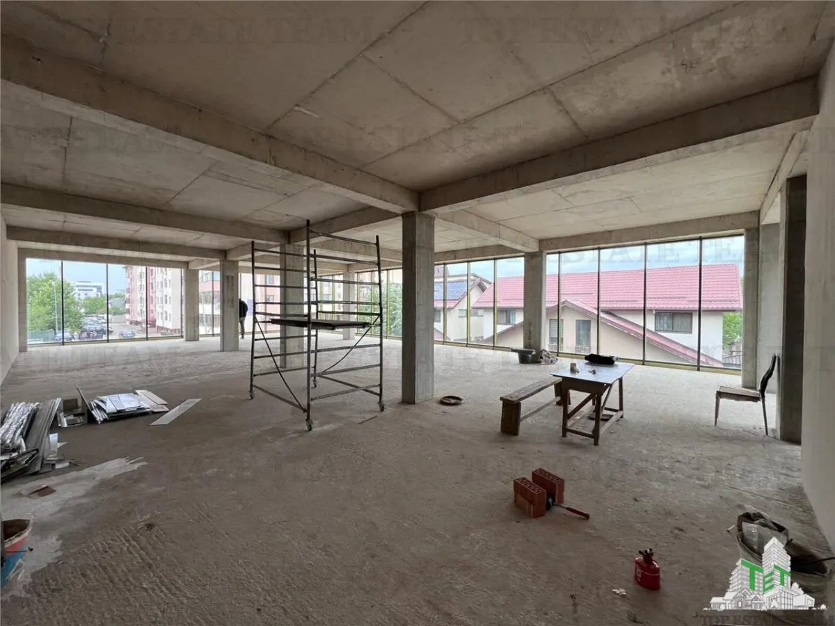 Spatiu comercial de inchiriat + parcari in Bragadiru,Ilfov - foto 2