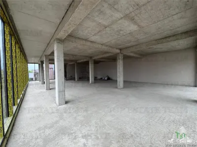 Spatiu comercial de inchiriat + parcari in Bragadiru,Ilfov - foto 4