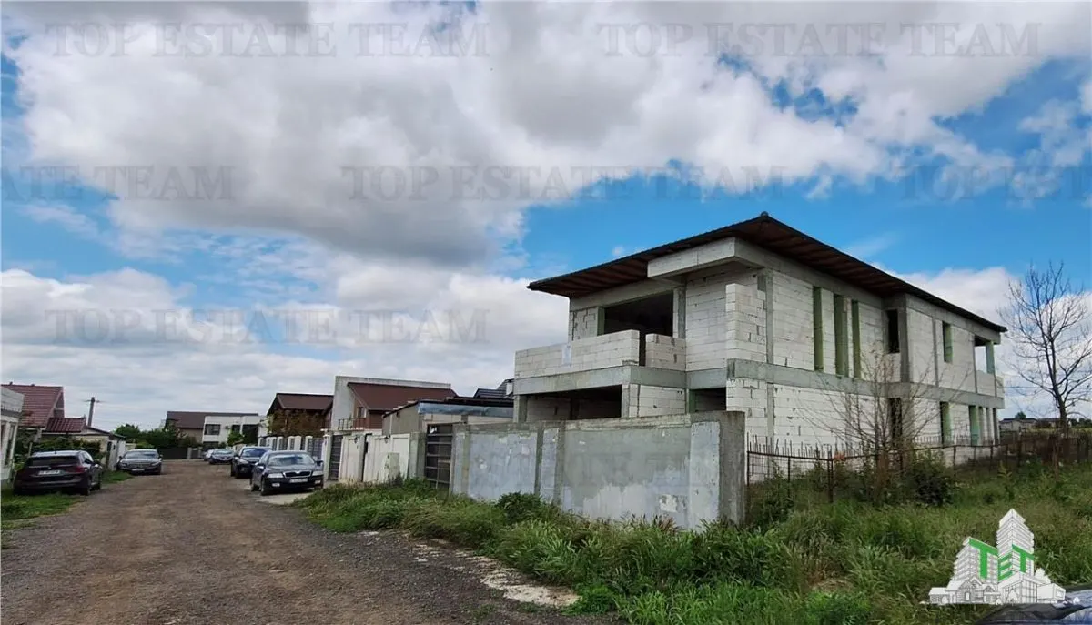 Casa nefinalizata, oportunitate de investitie,  Valu lui Traian - foto 1