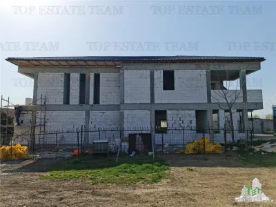 Casa nefinalizata, oportunitate de investitie,  Valu lui Traian - foto 4