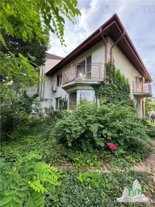 Lac Baneasa, Herastrau , proprietate compusa din 2 vile - Bucuresti