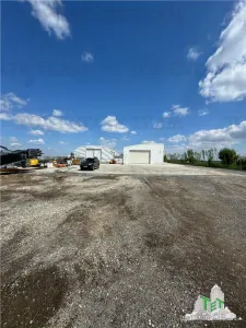 Hotel/pensiune de vanzare in Ciorogarla pretabila la intersectie A0 cu A1 - foto 3