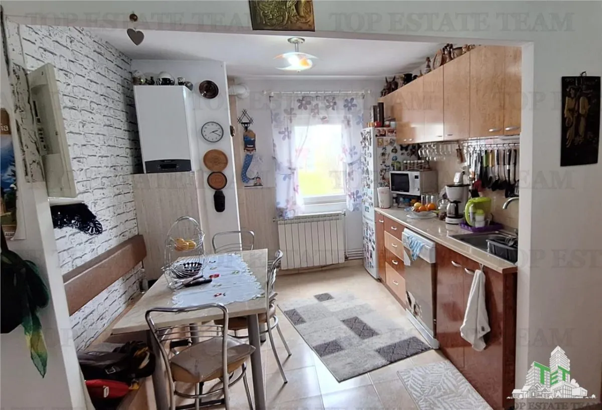 Apartament spatios 4 camere zona CET, Constanta - foto 1