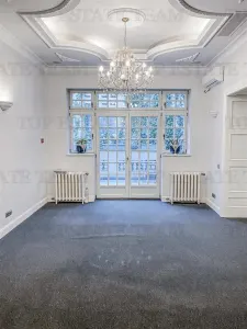 Vanzare vila interbelica reconsolidata si renovata in zona Armeneasca - Bucuresti