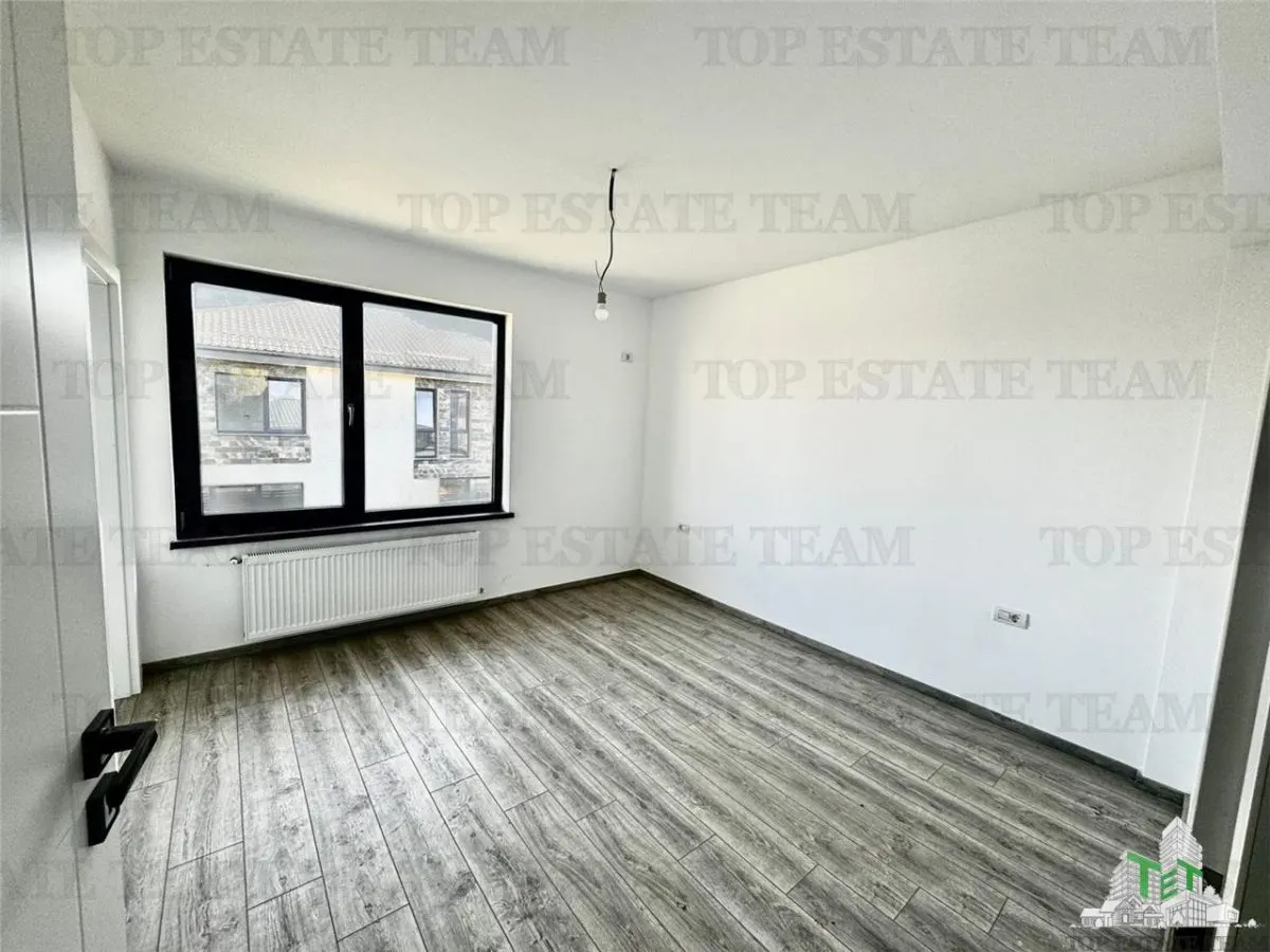 Sector 5 / granita cu Bragadiru / Duplex de vanzare cu 3 camere / Curte de 200mp - foto 2