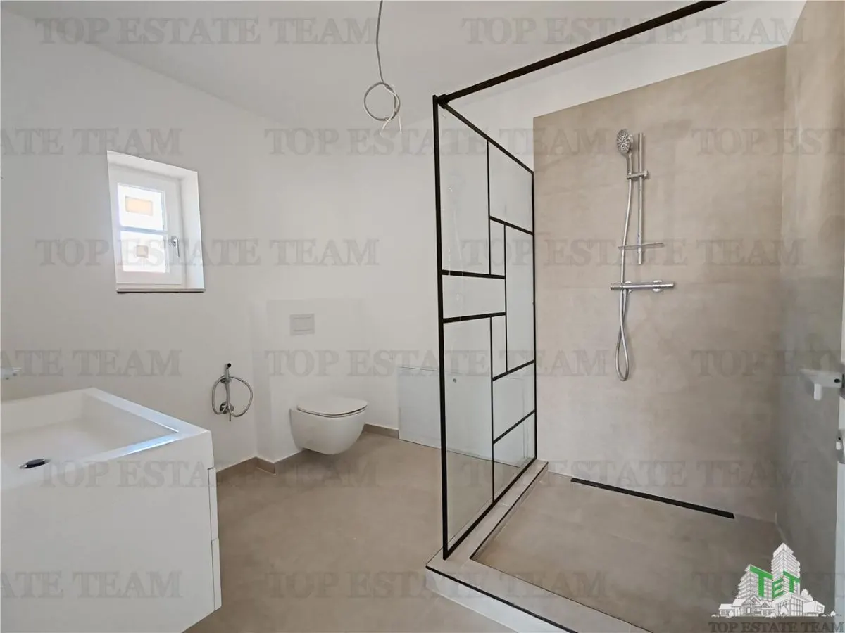 Casa moderna si eleganta - Teren 700mp - foto 14
