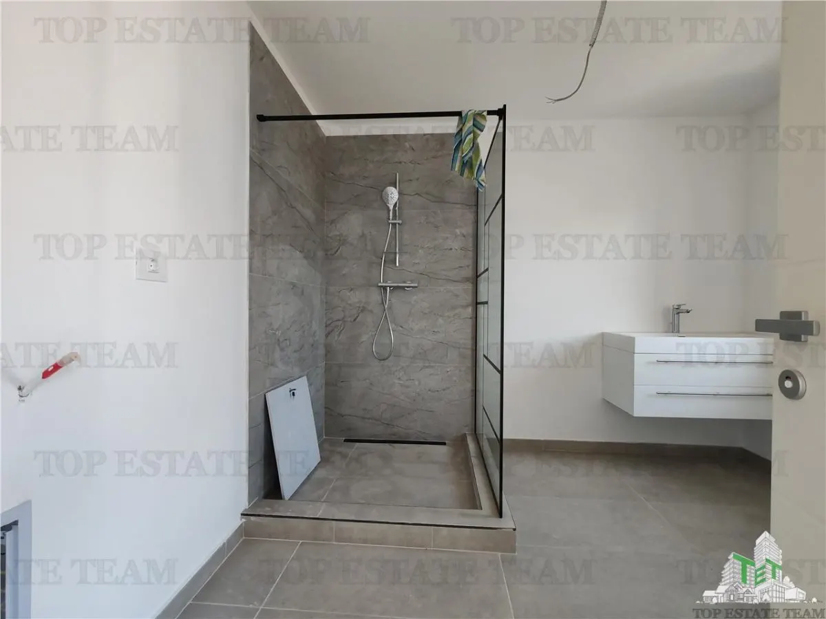 Casa moderna si eleganta - Teren 700mp - foto 15