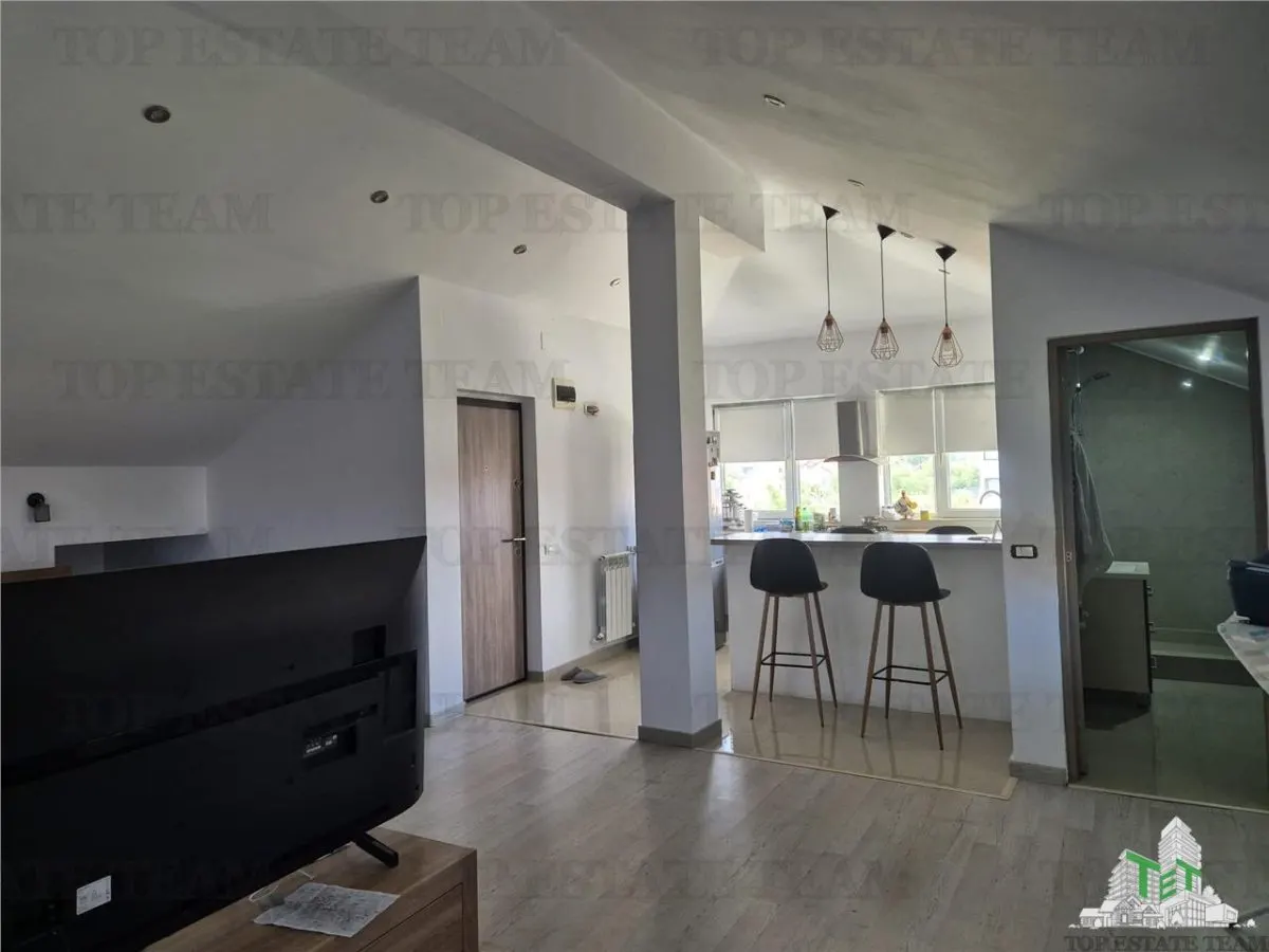 OPORTUNITATE INVESTITIE VILA CU 3000 MP PALAZU MARE - foto 2