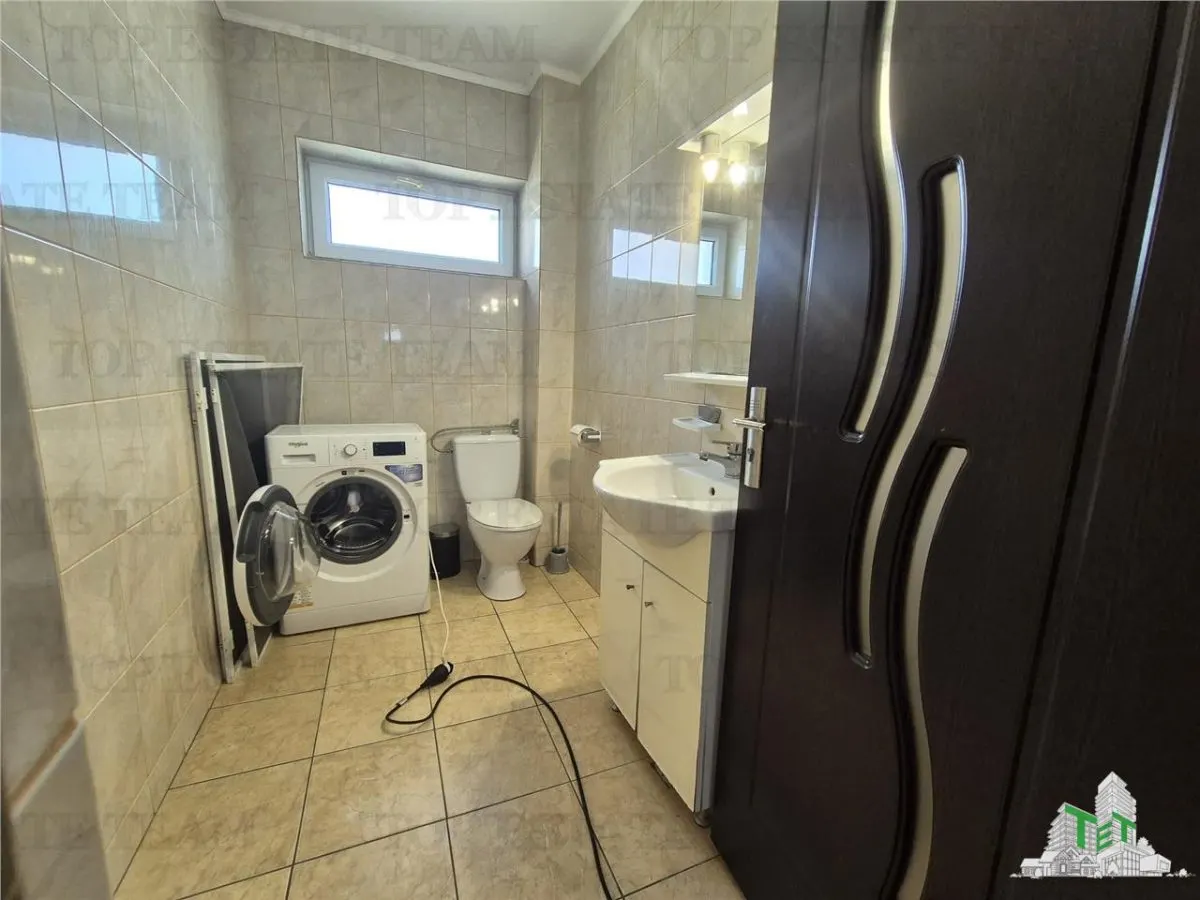 OPORTUNITATE INVESTITIE VILA CU 3000 MP PALAZU MARE - foto 10
