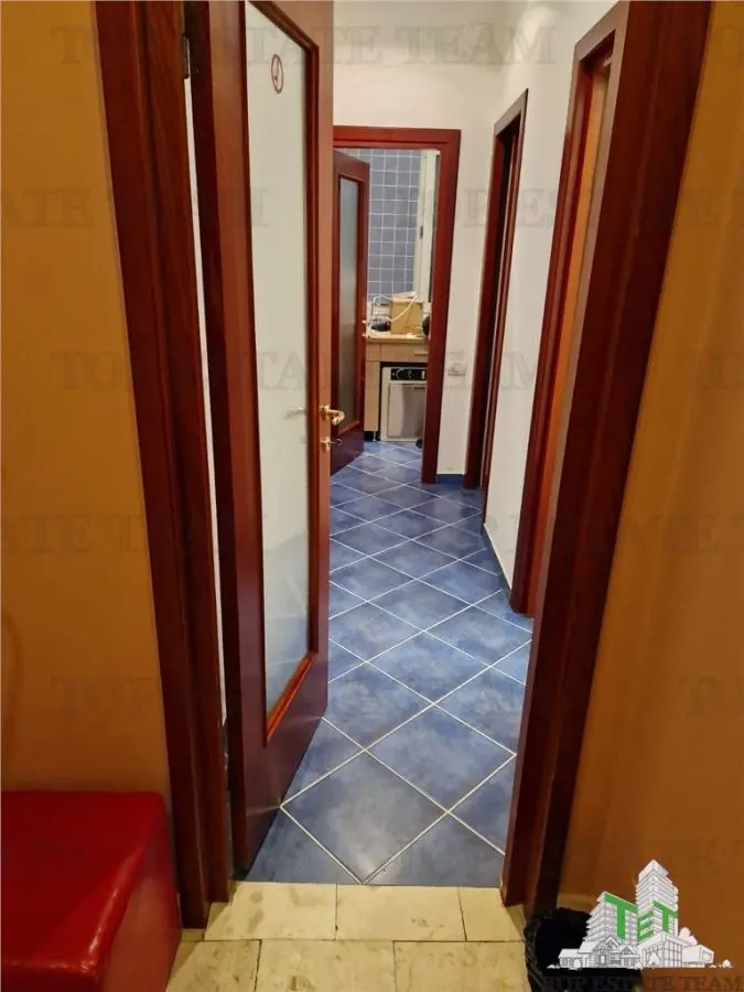 Apartament de vanzare Eminescu, parter bloc,  70 mpu , zona centrala, cabinet stomatologic - foto 6