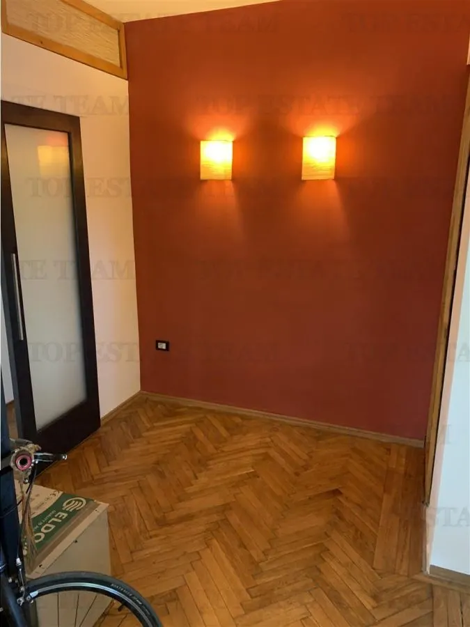Apartament cu 2 camere de vanzare, Parc Cismigiu, centrala si balcon - foto 5