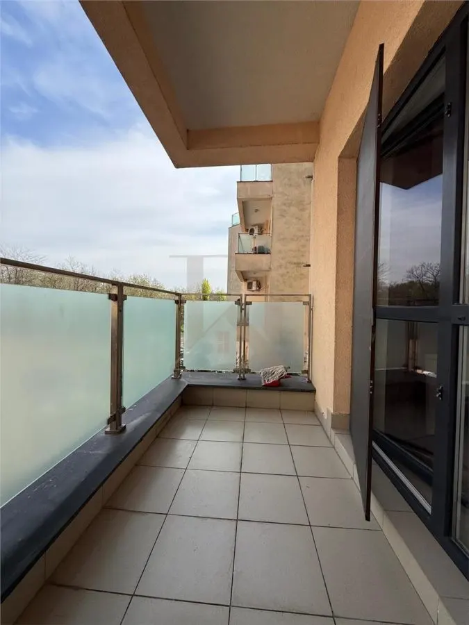 Copou - Complex Bellevue, 2 camere + loc de parcare - foto 9