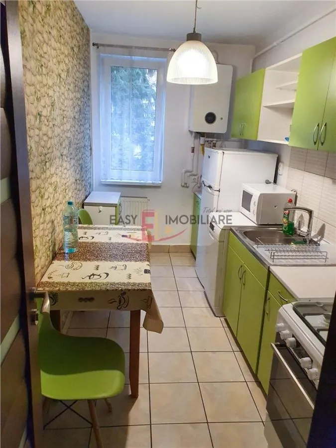 Apartament 4 camere,etaj 1,UMF,2 bai,7 Noiembrie,Targu Mures - foto 3