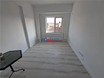 Vanzare apartament 4 camere pentru locuit sau sediu firma, birouri Centru, Cluj-Napoca - foto 7