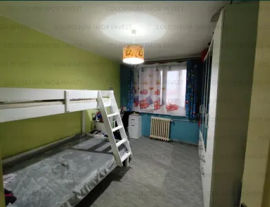 Apartament 3 camere, decomandat - zona Gemenii - foto 4