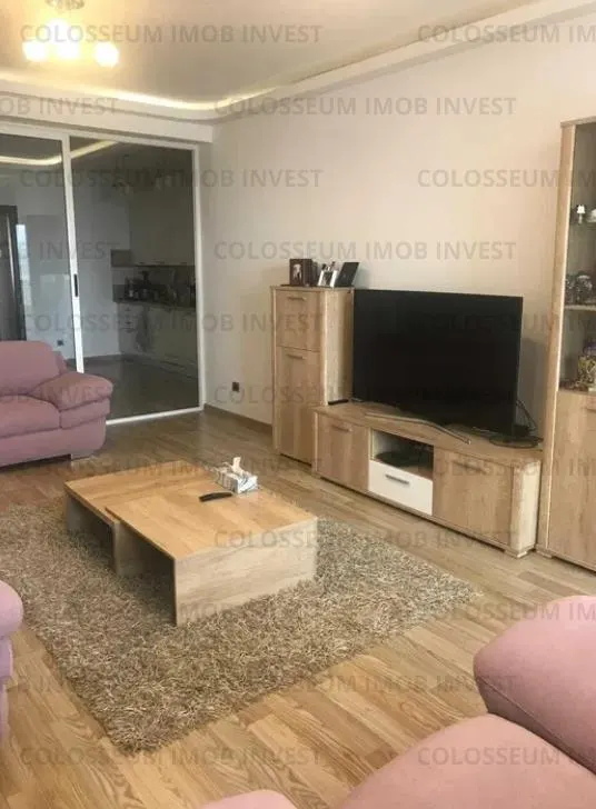 Apartament 4 camere, decomandat - zona Tractorul - foto 1