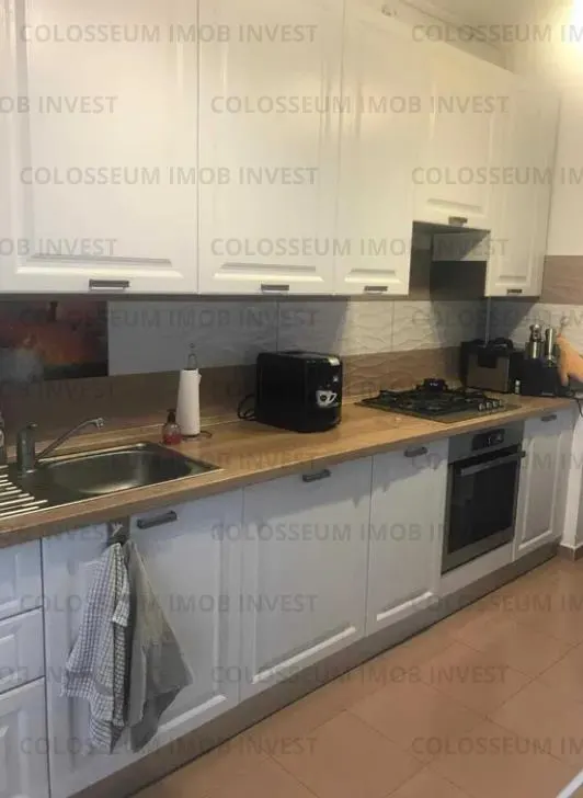 Apartament 4 camere, decomandat - zona Tractorul - foto 2