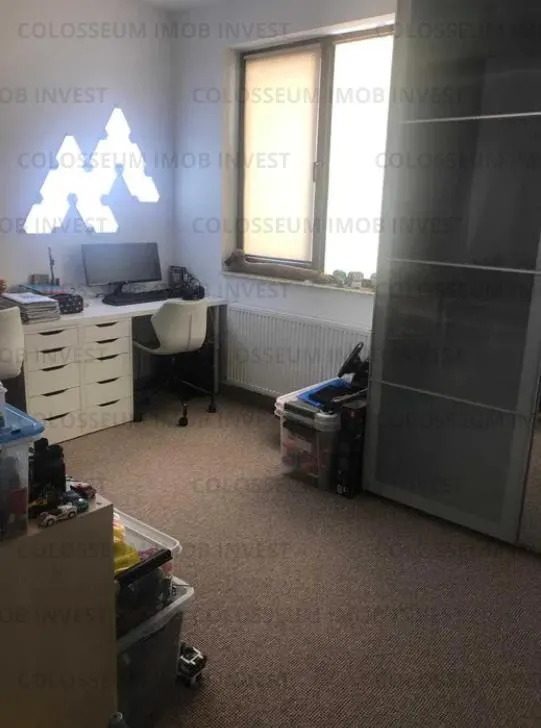Apartament 4 camere, decomandat - zona Tractorul - foto 5