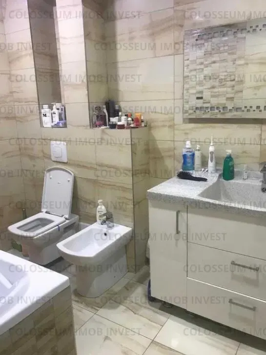 Apartament 4 camere, decomandat - zona Tractorul - foto 7