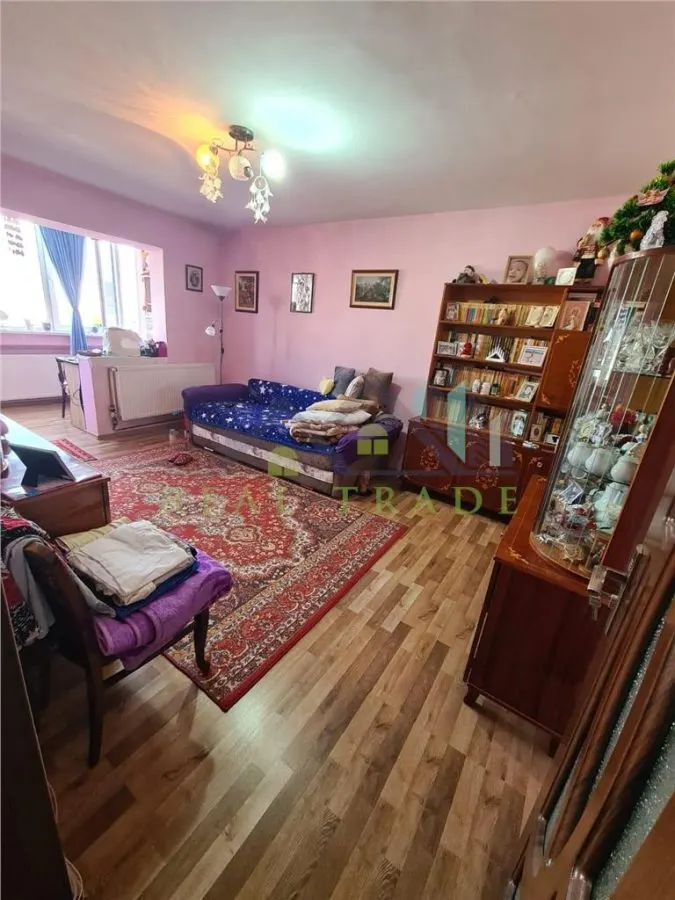 Apartament 2 camere decomandat Astra Carpatilor - foto 1