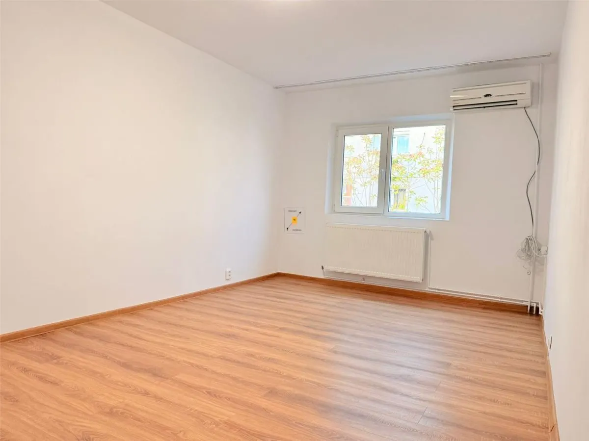 Apartament 2 camere zona 9 mai - foto 1