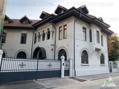 Vila brancoveneasca restaurata complet - eleganta, istorie si dotari moderne - Bucuresti
