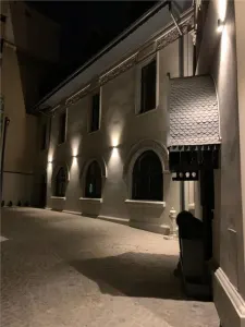 Vila brancoveneasca restaurata complet - eleganta, istorie si dotari moderne - foto 17