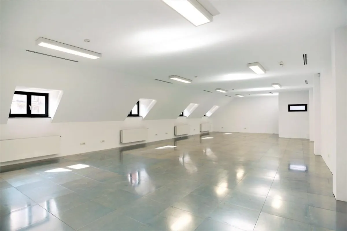 Vila brancoveneasca restaurata complet - eleganta, istorie si dotari moderne - foto 8