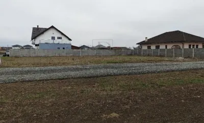 Teren MOSNITA VECHE- 718MP- 2 FRONTURI STRADALE - TOATE UTILITATILE - foto 3