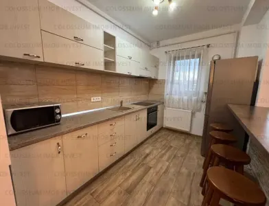 Apartament 2 camere, decomandat - zona Bartolomeu - foto 3
