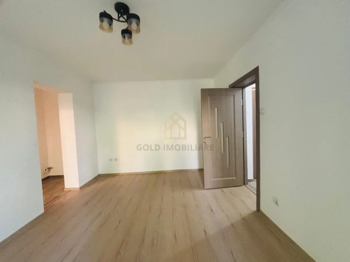 Apartament 3 camere cu garaj  Slavici - foto 1