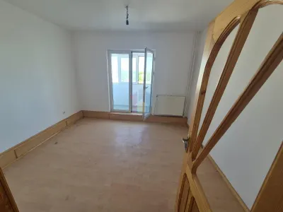 LIBER! 4 camere transformat in 3 camere,  Spatios 100mp, Bariera - foto 3