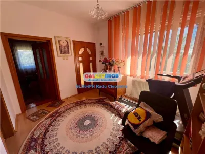 Vanzare casa 4 camere in Ploiesti, zona ultracentrala - foto 13